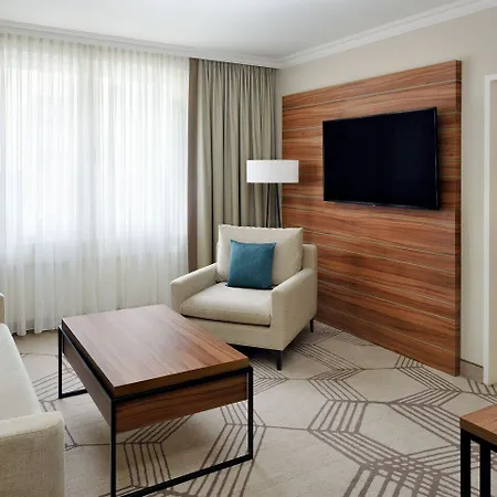 Marriott מלון 5*